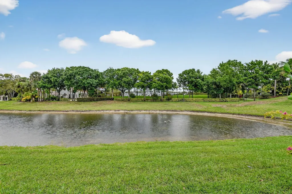 10337 Trianon Place Wellington FL 33449