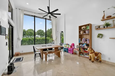 10337 Trianon Place Wellington FL 33449