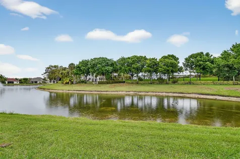 10337 Trianon Place Wellington FL 33449
