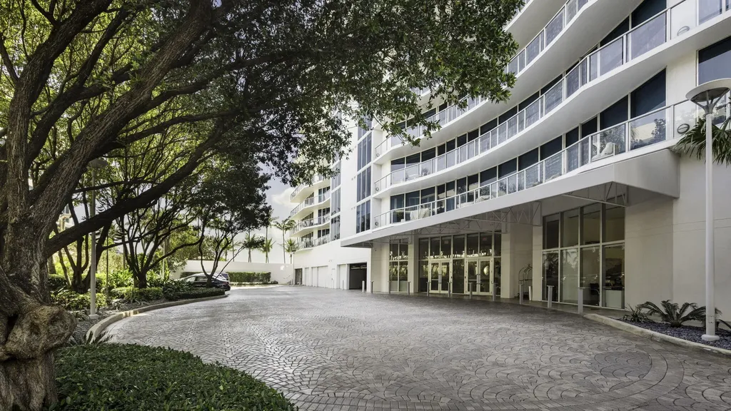 1200 Holiday Drive Fort Lauderdale FL 33316