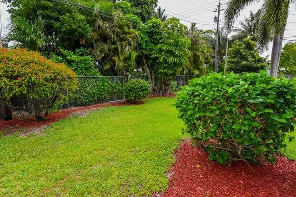 3362 Cynthia Lane Lake Worth Beach FL 33461