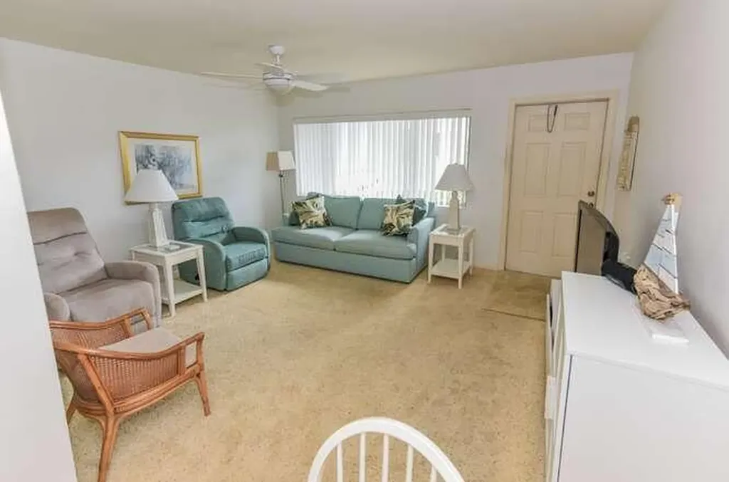 3362 Cynthia Lane Lake Worth Beach FL 33461