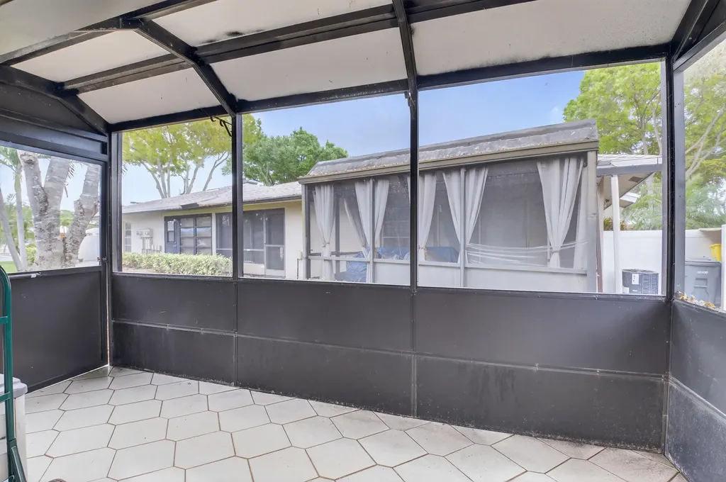 8977 Echo Lane Boca Raton FL 33496