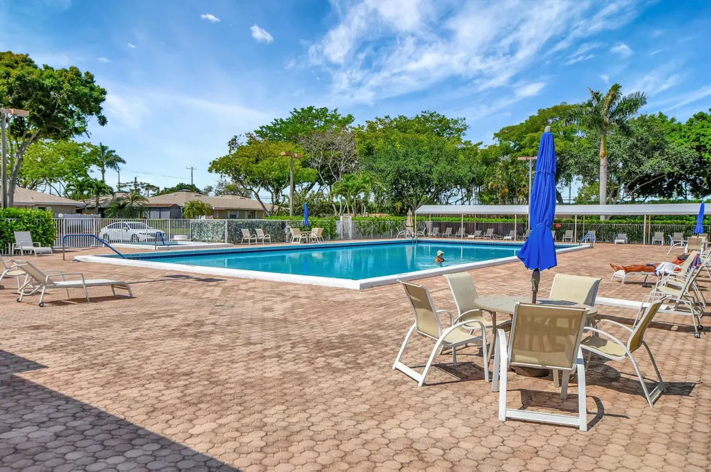 8977 Echo Lane Boca Raton FL 33496