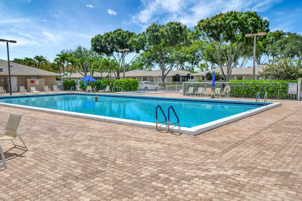 8977 Echo Lane Boca Raton FL 33496