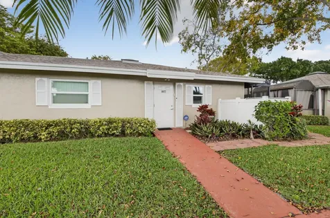 8977 Echo Lane Boca Raton FL 33496