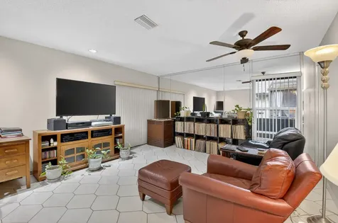 8977 Echo Lane Boca Raton FL 33496