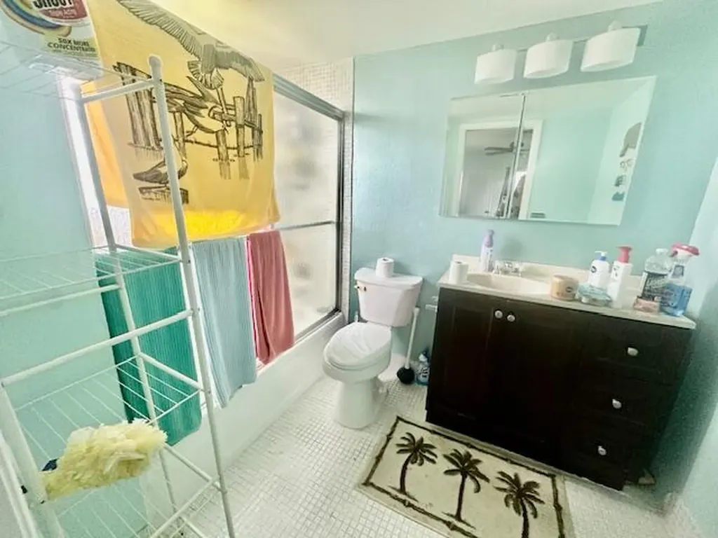 4037 Hythe C Boca Raton FL 33434