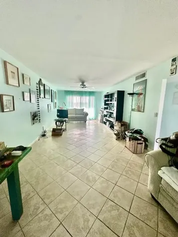 4037 Hythe C Boca Raton FL 33434