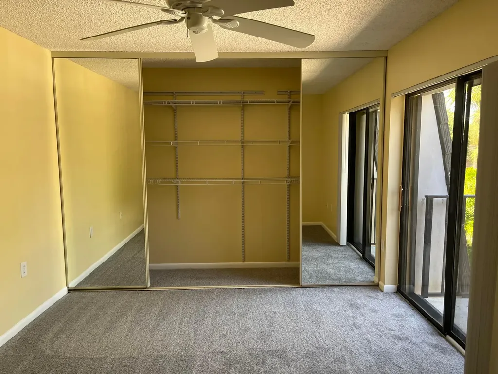 621 6th Way West Palm Beach FL 33407
