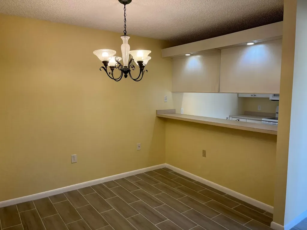 621 6th Way West Palm Beach FL 33407
