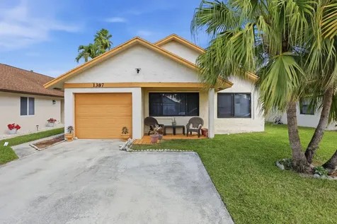 1387 Longarzo Place West Palm Beach FL 33415