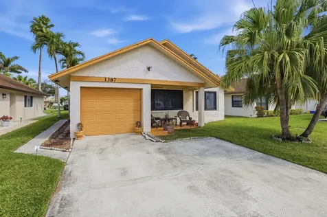 1387 Longarzo Place West Palm Beach FL 33415