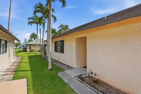 1387 Longarzo Place West Palm Beach FL 33415