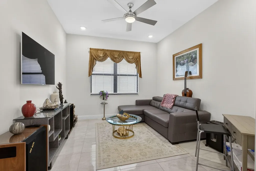 5492 St Armands Way Westlake FL 33470
