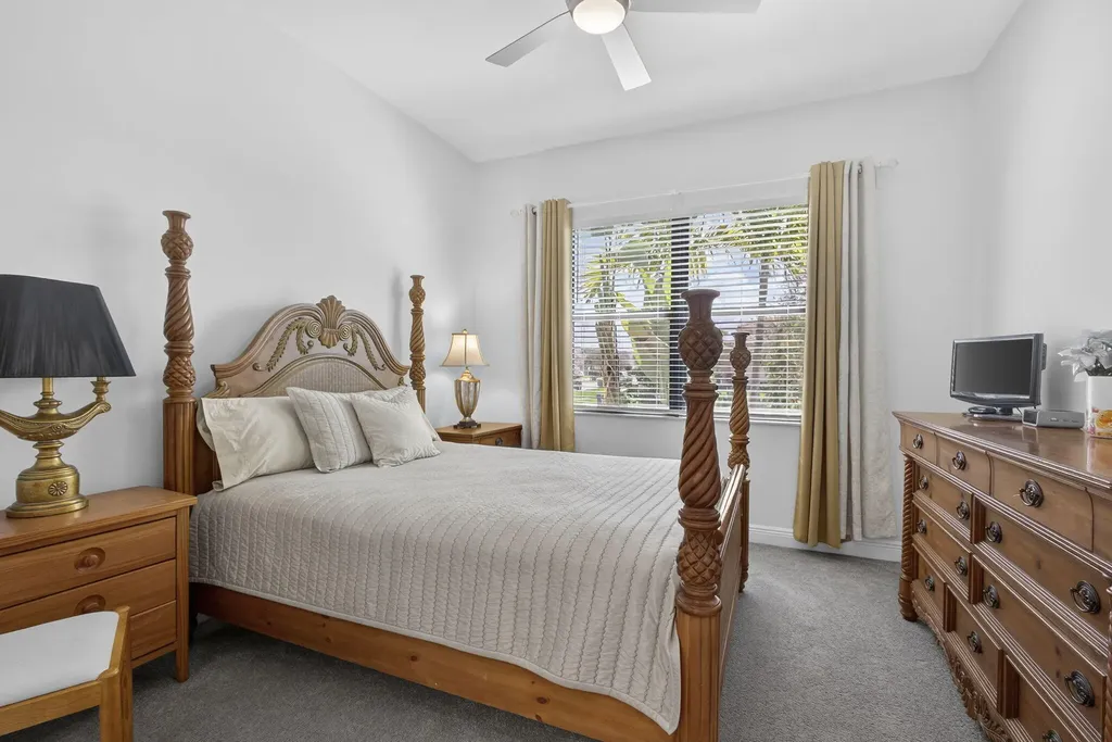 5492 St Armands Way Westlake FL 33470