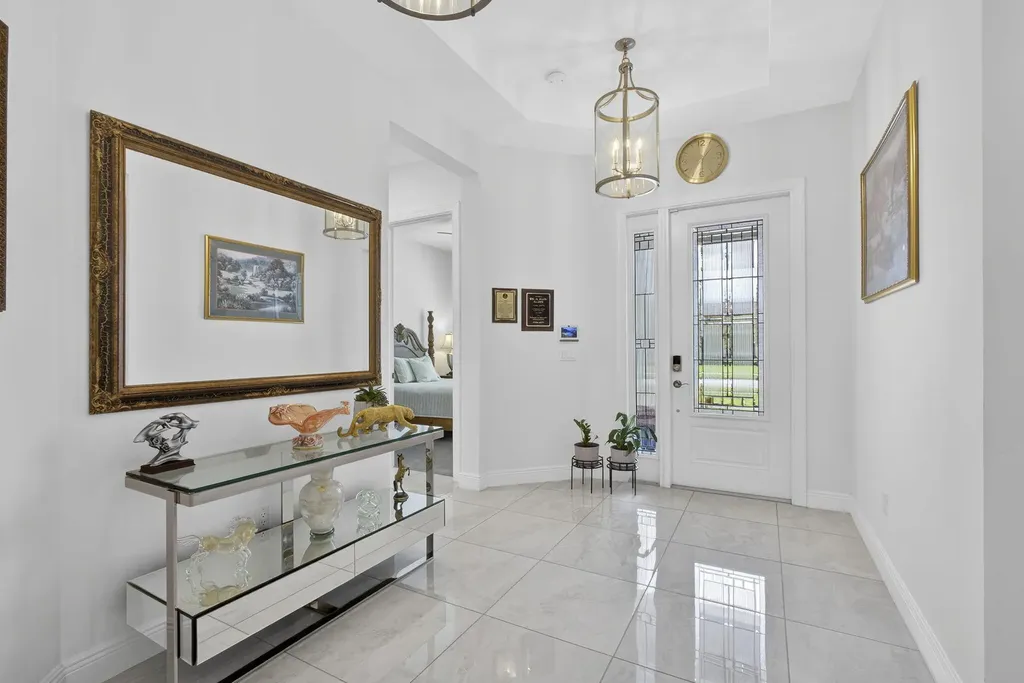 5492 St Armands Way Westlake FL 33470