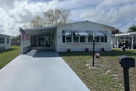 8 Grande Camino Place Fort Pierce FL 34951