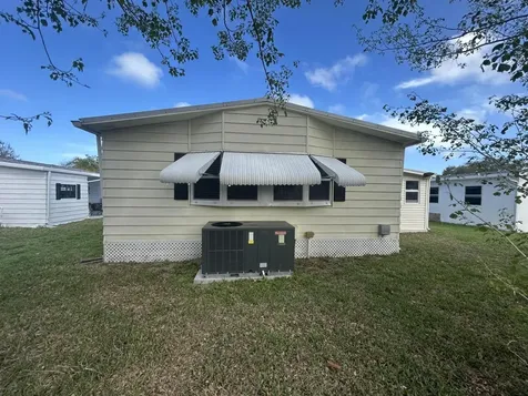 8 Grande Camino Place Fort Pierce FL 34951