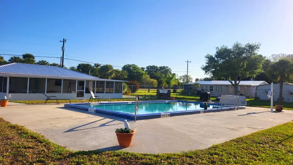 1339 Old Lakeport Road Moore Haven FL 33471
