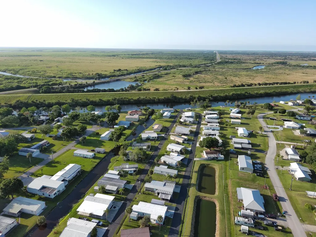 1339 Old Lakeport Road Moore Haven FL 33471
