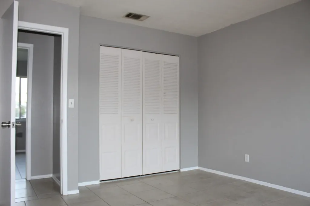 1618 SE Elkhart Terrace Port St Lucie FL 34952