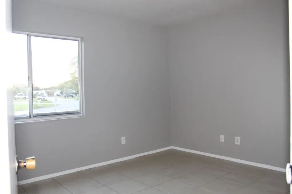 1618 SE Elkhart Terrace Port St Lucie FL 34952