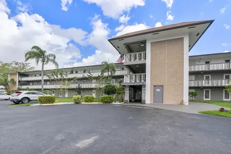 5200 Washington Street Hollywood FL 33021