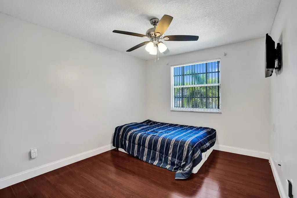 10425 Buena Ventura Drive Boca Raton FL 33498