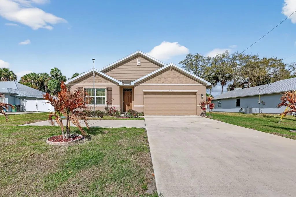 1732 SW Import Drive Port St Lucie FL 34953