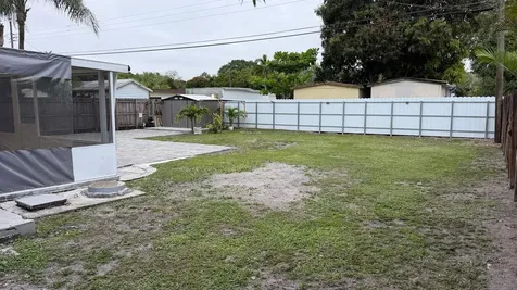 6305 Garfield Street Hollywood FL 33024