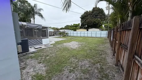 6305 Garfield Street Hollywood FL 33024