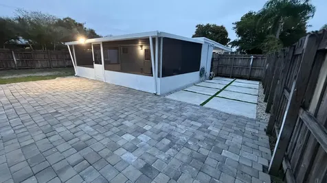 6305 Garfield Street Hollywood FL 33024