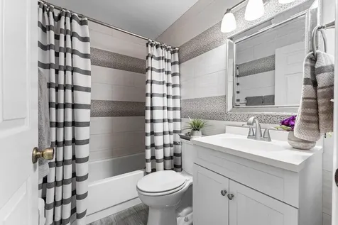 10 Via De Casas Sur Boynton Beach FL 33426