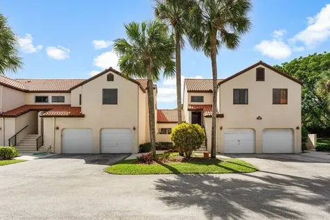 10 Via De Casas Sur Boynton Beach FL 33426