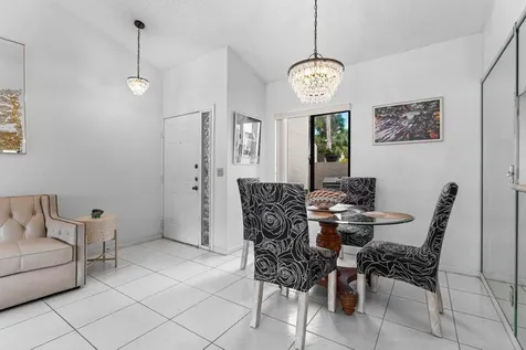 10 Via De Casas Sur Boynton Beach FL 33426