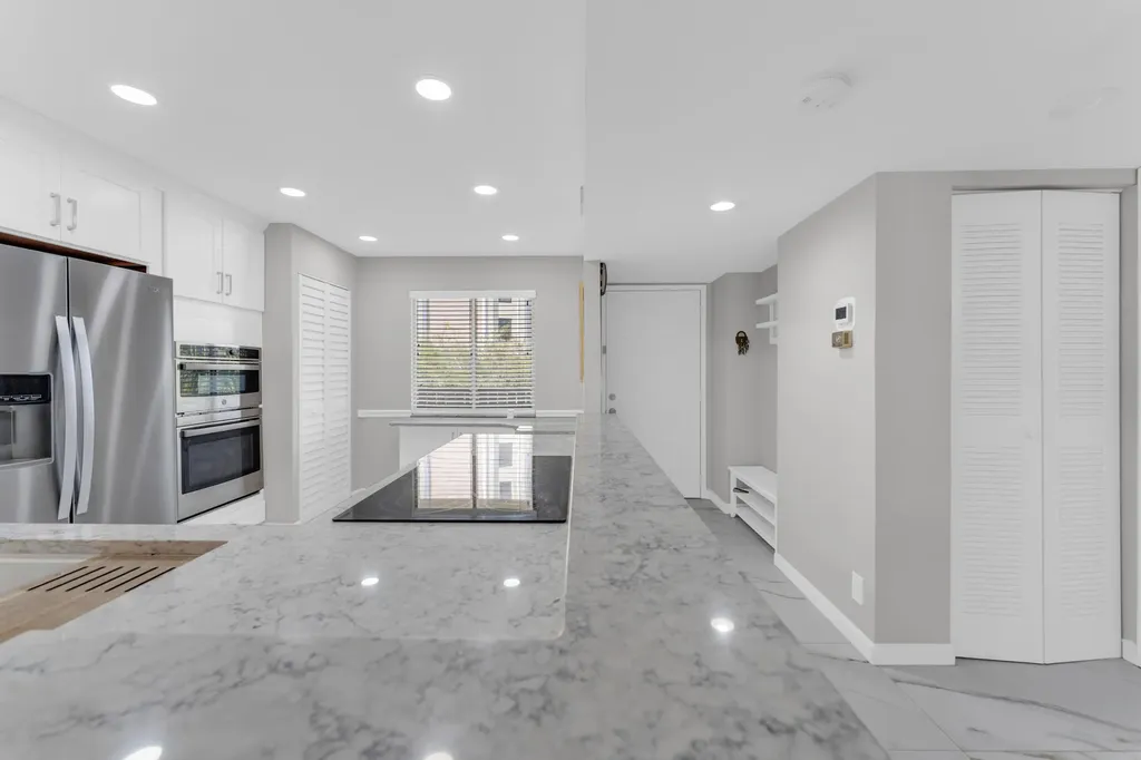 7192 Huntington Lane Delray Beach FL 33446