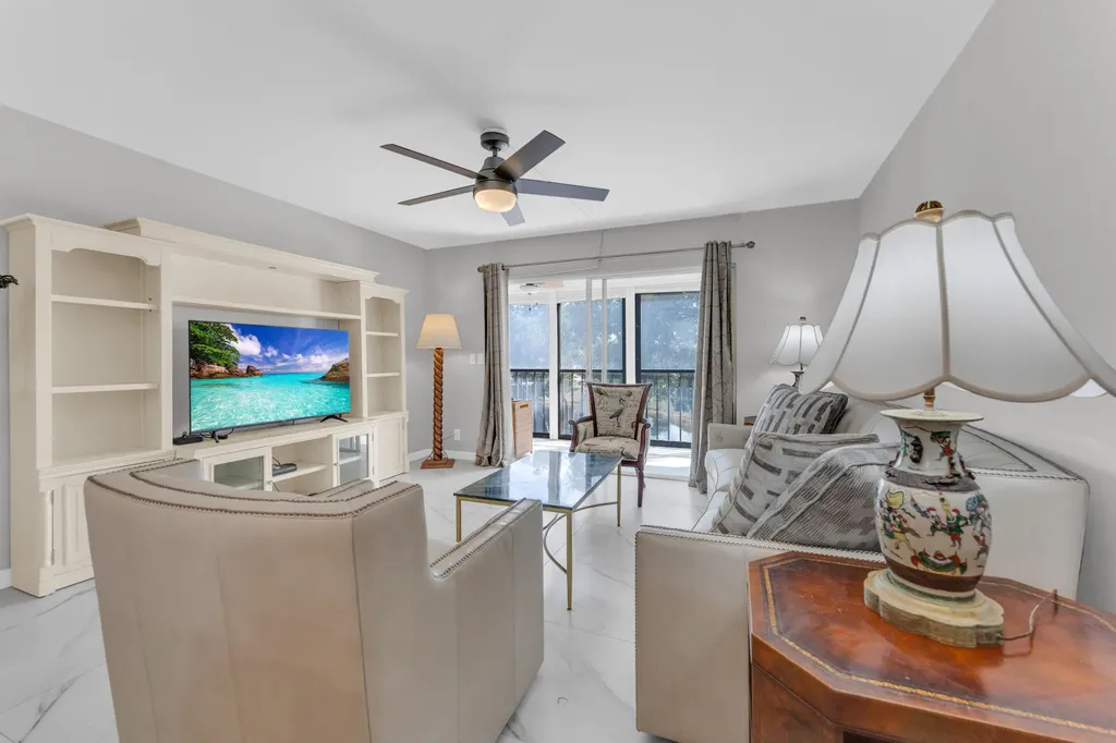 7192 Huntington Lane Delray Beach FL 33446