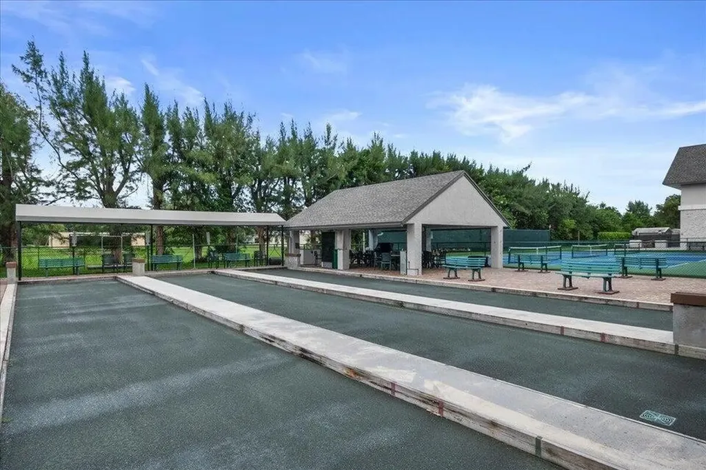 7192 Huntington Lane Delray Beach FL 33446