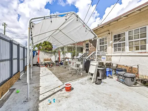 1757 NW 1st Street Miami FL 33125