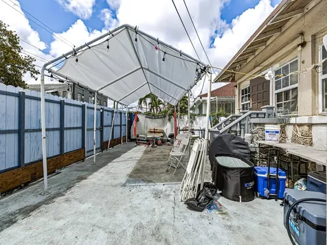 1757 NW 1st Street Miami FL 33125
