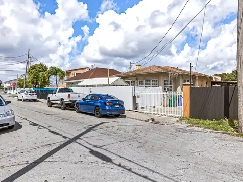 1757 NW 1st Street Miami FL 33125
