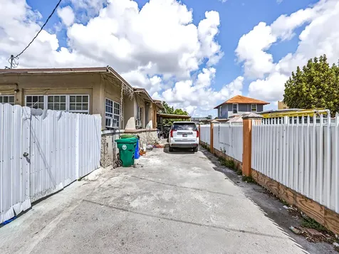 1757 NW 1st Street Miami FL 33125