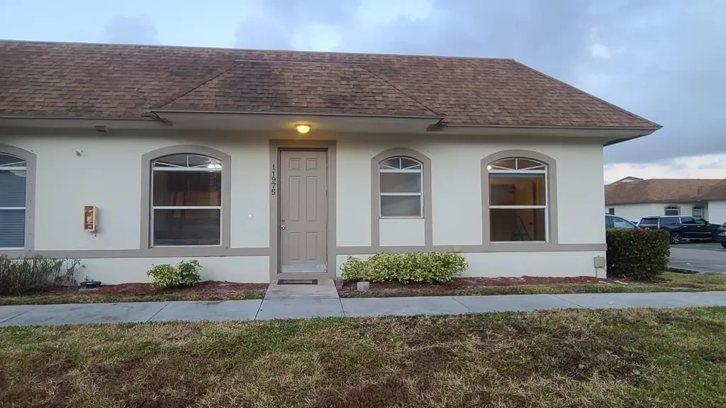 11975 Sturbridge Lane Wellington FL 33414