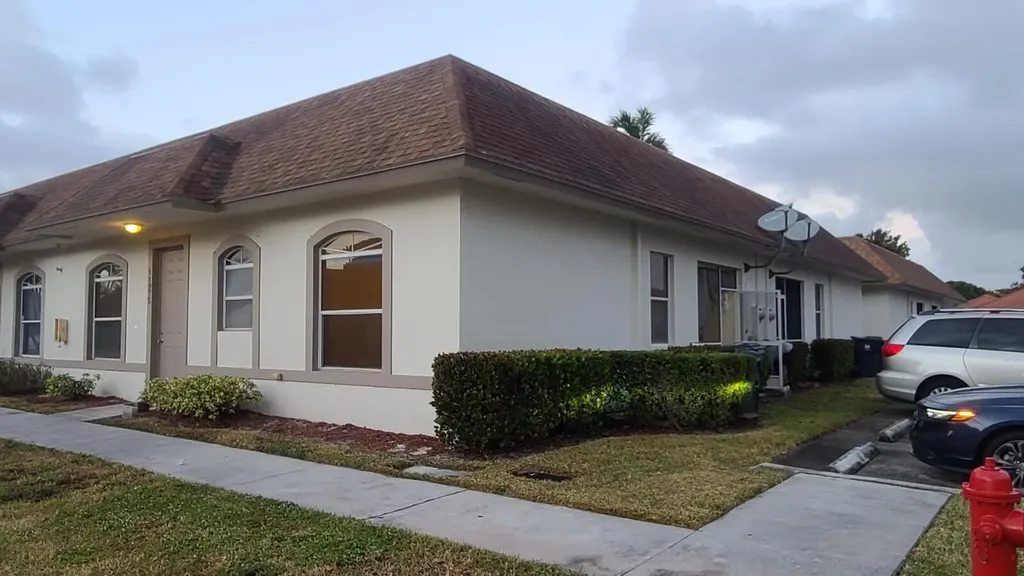 11975 Sturbridge Lane Wellington FL 33414