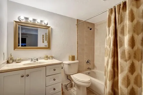2401 Antigua Circle Coconut Creek FL 33066
