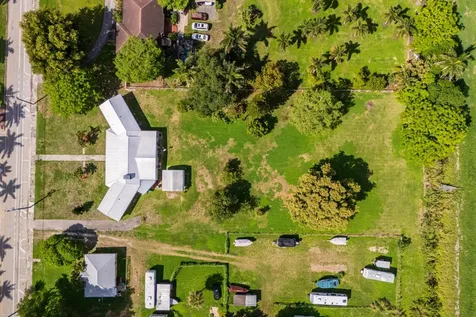1221 Bacom Point Road Pahokee FL 33476