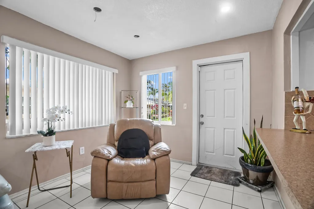 4708 NW 49th Drive Tamarac FL 33319