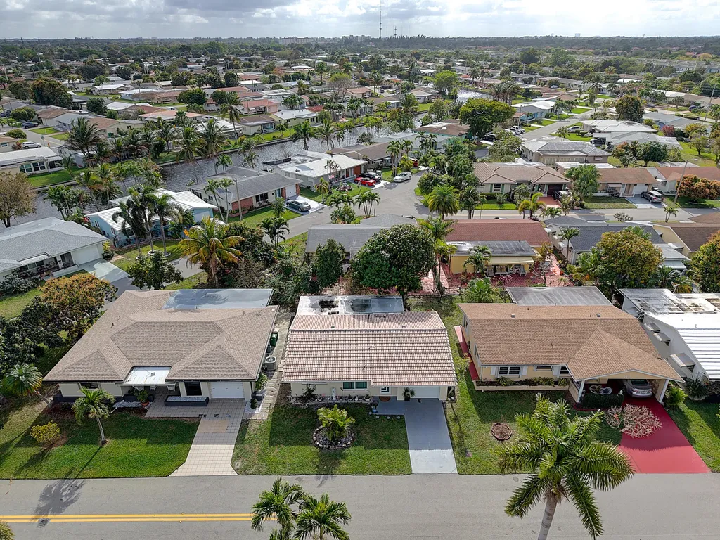 4708 NW 49th Drive Tamarac FL 33319