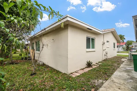 4708 NW 49th Drive Tamarac FL 33319